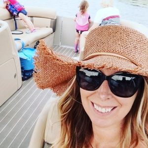 Meet your Posher, Jill